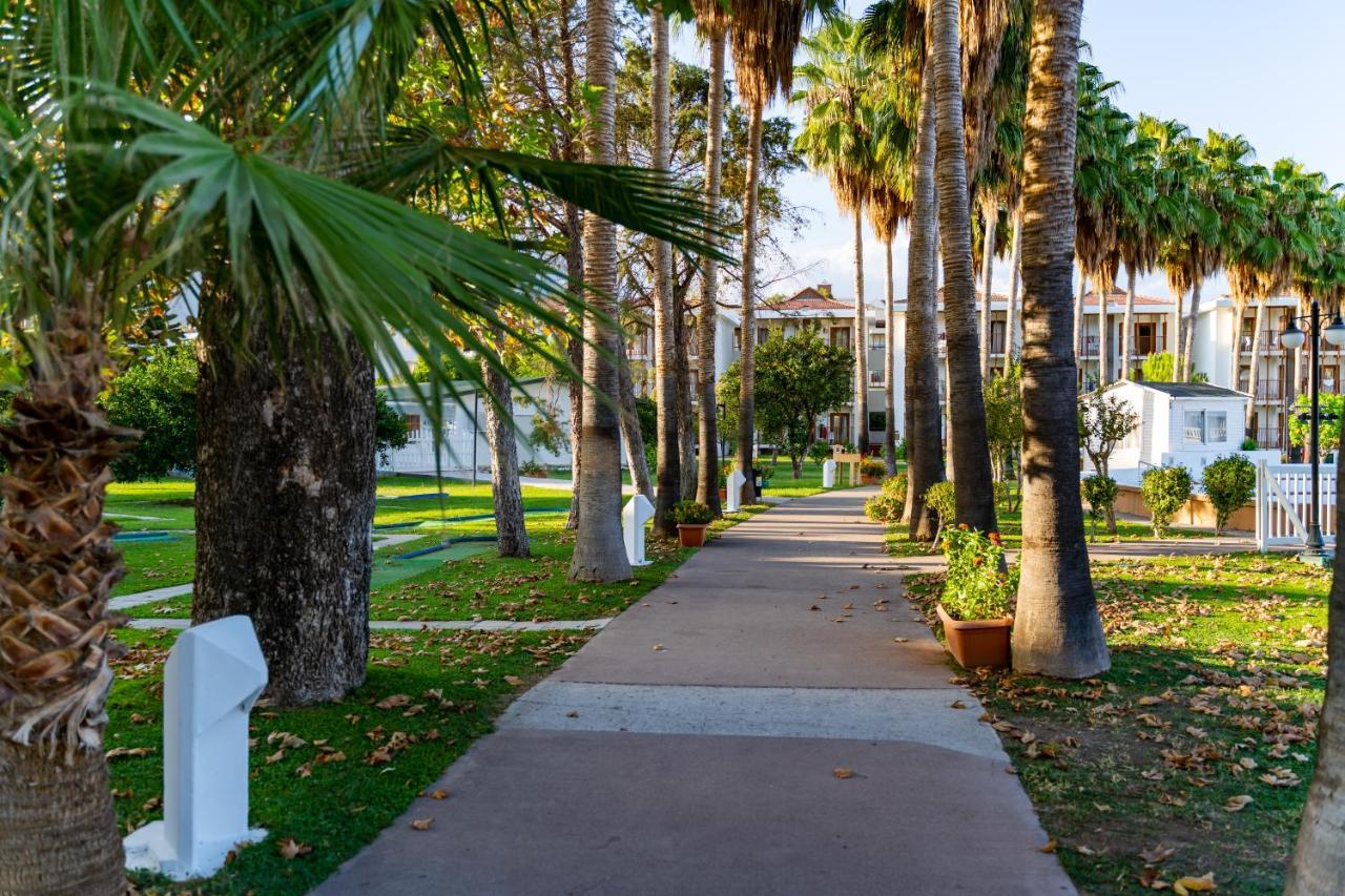 Tt ホテルズ ハイドロス クラブ ケメル エクステリア 写真 The campus of the University of Patras