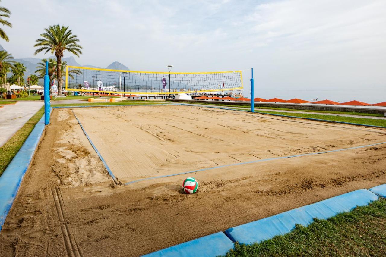 Tt ホテルズ ハイドロス クラブ ケメル エクステリア 写真 A beach volleyball court